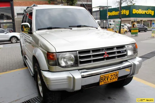 Mitsubishi Montero 3.0 V6 4x4