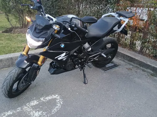 Moto Muy Bien Cuidada Con Poco Uso. Como Nueva.