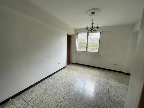 Imagen 7 de 12 de Apartamento Excelente Ubicación Para Remodelar