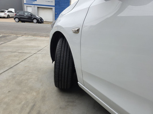 Chevrolet Onix HATCH PREM. 1.0 12V TB Flex 5p Aut.