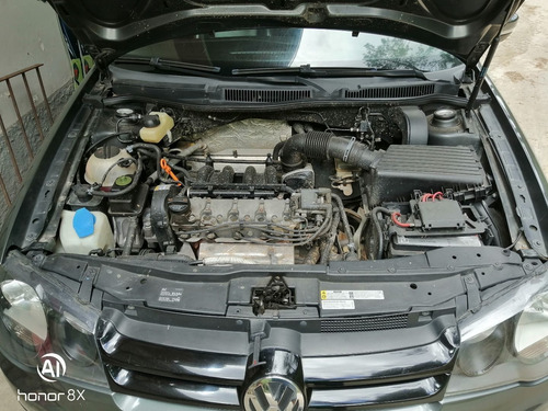Imagem 9 de 11 de Volkswagen Golf 2013 1.6 Vht Sportline Total Flex 5p