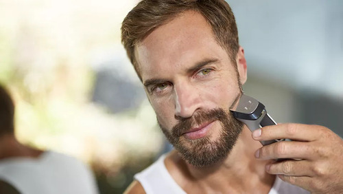 Afeitadora y cortadora de pelo Philips Norelco Multigroom 7000 MG7790 plata