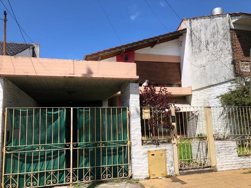 Imagen 10 de 15 de Casa Venta 4 Ambientes Martinez