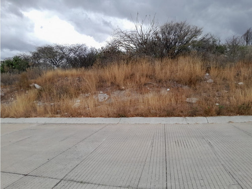 Terrenos En Venta En Real De Juriquilla 334m2