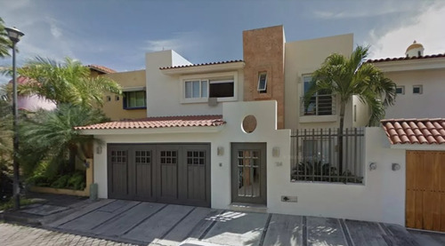  Increíble Casa Con Alberca En Venta, De Recuperación Bancaria En Puerto Vallarta. Fm17