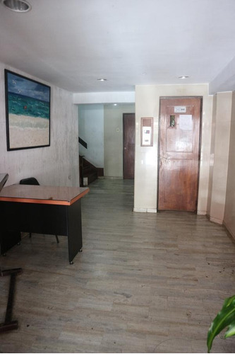 Imagen 5 de 28 de Departamento - Barrio Sur
