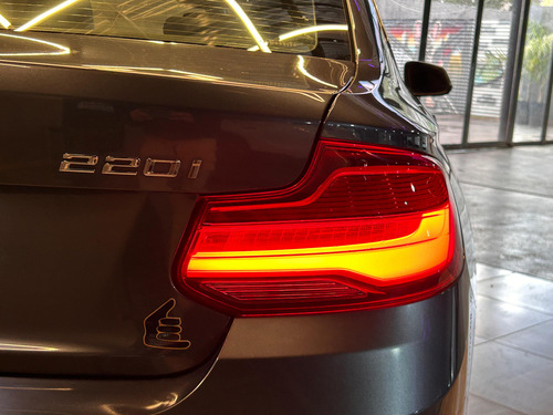 BMW Serie 2 2.0 220i Sport Line 184cv
