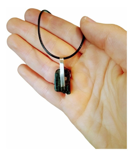 Imagen 1 de 1 de Collar Turmalina Negra Con Cordón Unisex