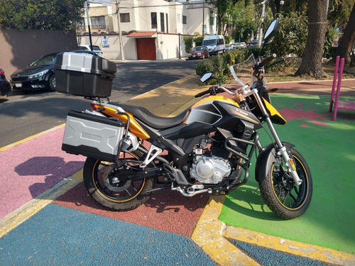 Italika Adventure V200 Casi Nueva