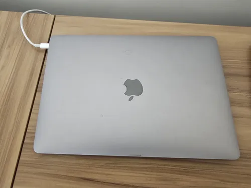 Macbook Air 13 , Apple M1, 8gb/512gb, Mac Os Tahoe V. 26.1