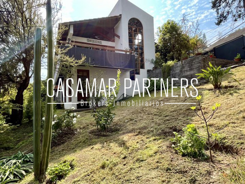 Preciosa Casa 3d + Servicios/ Luis Mattte Larraín