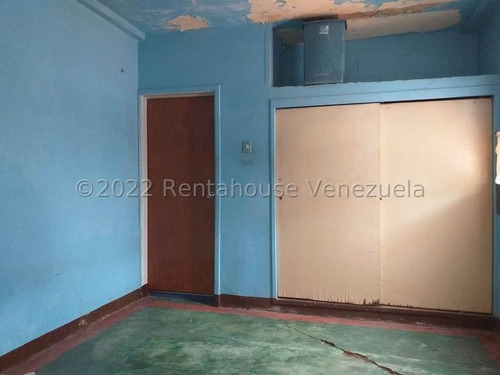 Imagen 11 de 26 de Amplia Y Comoda Casa Colonial, 04120656408 Mls 23-2219