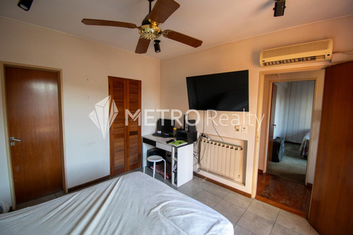 Casa En Venta 6 Ambientes Con Cochera En Villa Del Parque