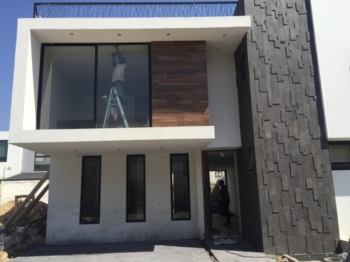 Casa Nueva En Venta En Solares De 4 Recámaras En Zapopan En Paseo Del Anochecer