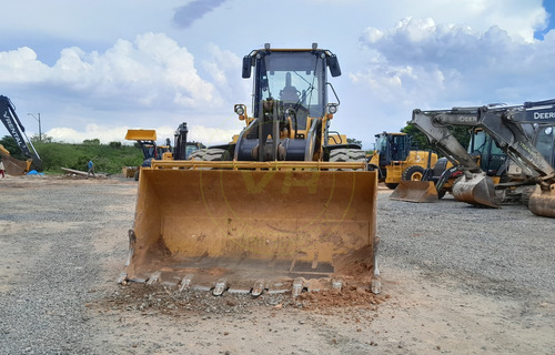 Pá Carregadeira John Deere 644k Ano 2022 Com 2.320 Horas