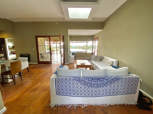 Imagen 5 de 30 de Increíble Casa - Barrio San Benito - Villanueva - Tigre - Vista A Laguna - 3 Dormitorios - Pileta