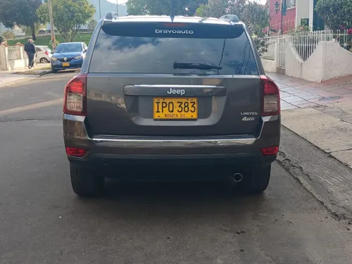 Jeep Compass Limited 2.4cc AT AA 4X4
