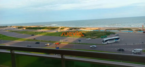 Apartamento En Primera Línea En Playa Brava