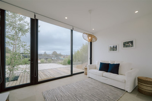 Moderna Y Nueva Casa En Condominio Polo De Maitencillo