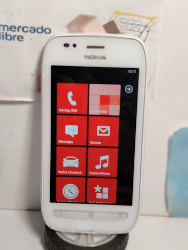 Nokia Lumia 710 - Windows Phone 7.5, 5 Mp, 8 Gb - Exposición Blanco (Usado)
