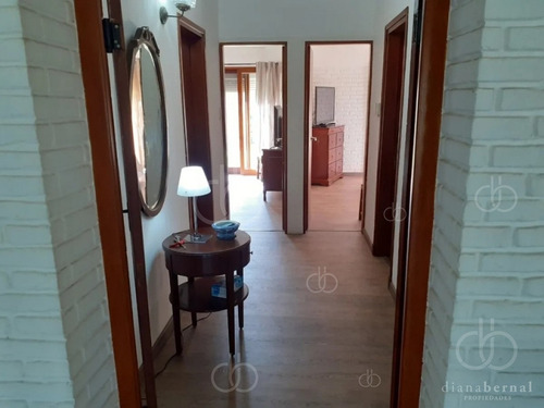 Imagen 5 de 14 de Punta Del Este, 4 Dormitorios Y Dependencias Con Piscina Climatizada. - Ref: 54061
