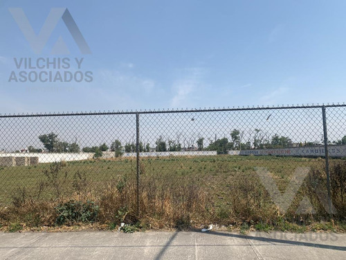 Terreno En Venta En Av. Las Torres