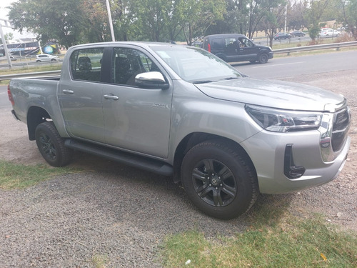 Toyota Hilux 2.8 Cd Srv 177cv 4x4 At