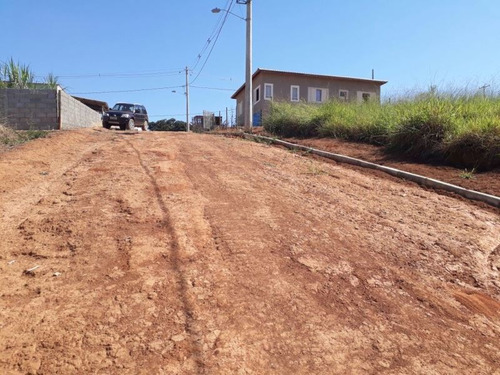 Bela Chácara Em Baependi Sul De Minas , Com 1000 M2 , Condomínio Recanto Da Flora - 239
