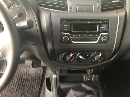 Imagen 13 de 22 de Renault Alaskan Confort 4x4 2.3 - Ar