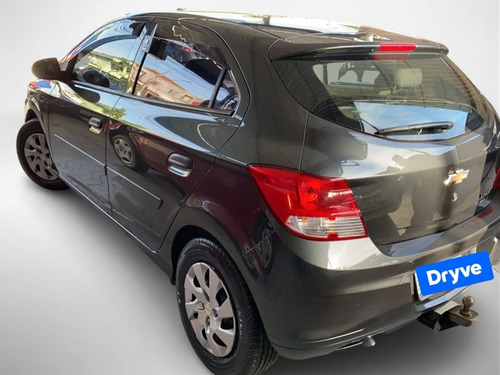 Imagem 4 de 7 de Chevrolet Onix Joy 1.0 8v Flex