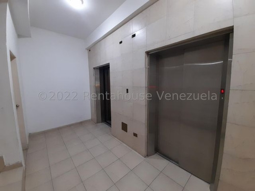 Imagen 15 de 20 de Apartamento En Venta Zona Centro De Maracay, 23-13616 Hc