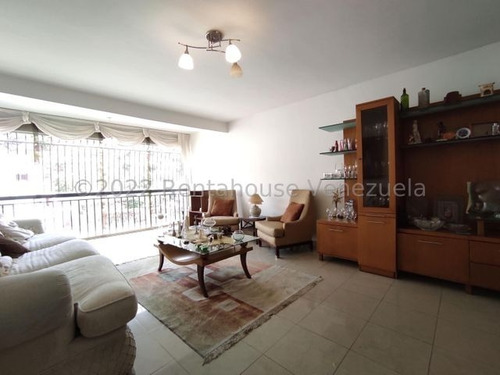 Imagen 3 de 10 de Amplio Y Muy Fresco Apartamento En Cumbres De Curumo Caracas 22-24301