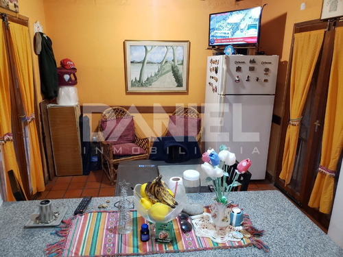 Venta Retasado !!!! Excelente Chalet Sobre Lote De 10 X 40.