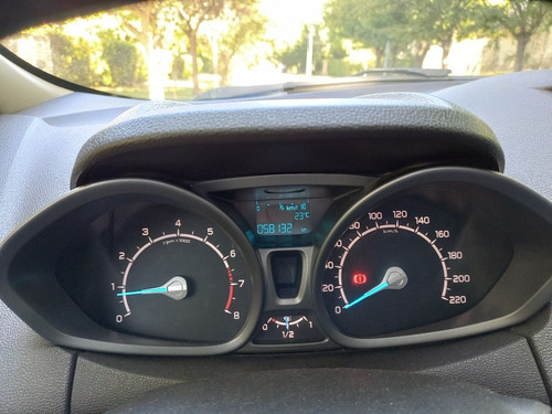 Imagen 7 de 8 de Ford Ecosport 2016 1.6 Se 110cv 4x2