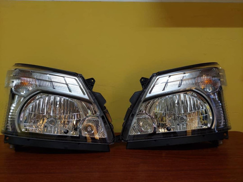 Faros Delanteros Izquierdo Hino300 100 Cada Uno Nuevos 