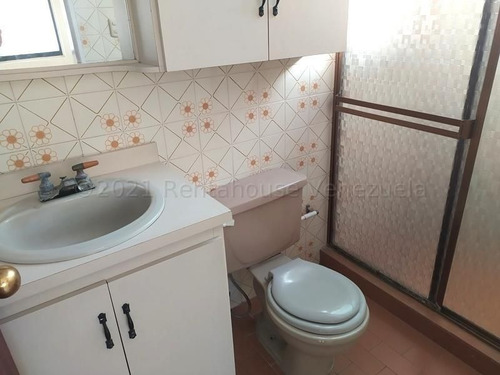 Imagen 8 de 10 de Apartamento En Venta, Las Chimeneas, Valencia. 23-4297 Rentahouse.