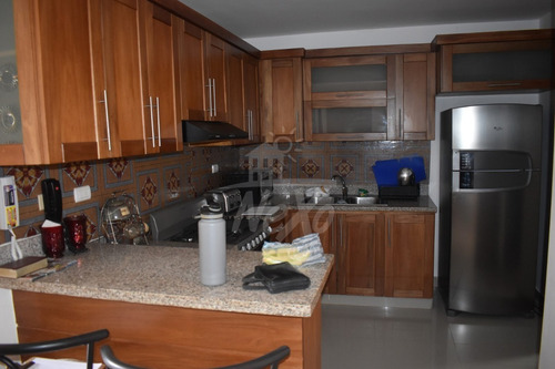 Imagen 1 de 30 de Vendo Segundo Nivel En Residencial Con Piscina Y Gimnasio Llanos De Gurabo (hfa-241)