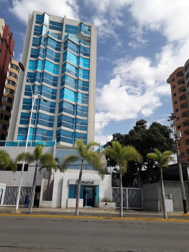 Apto En Venta Con Vista Al Mar De 3 Hab , Res Monarca 