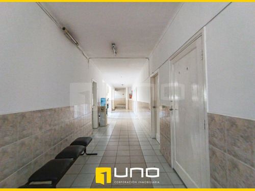Imagen 10 de 17 de Centrica Clínica En Funcionamiento En Venta