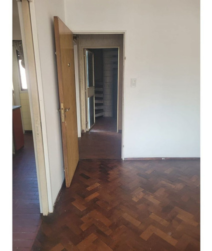 Imagen 2 de 15 de Piso Exclusivo · 3 Dormitorios · Cochera