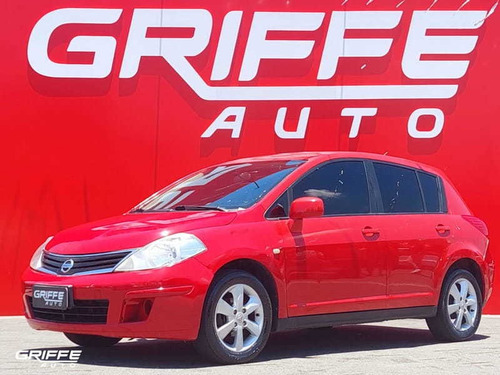 Imagem 1 de 14 de Nissan Tiida Hatch S 1.8 16v-mt 4p 2012