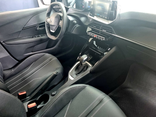 Imagen 13 de 25 de Peugeot 208 Feline Tiptronic 1.6 Stock