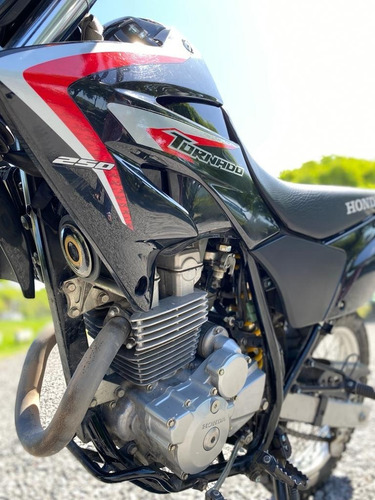Imagen 6 de 9 de Honda Xr250 Tornado - 2017 - Impecable!