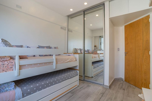 Imagen 18 de 30 de Hermoso Piso De 4 Amb. C/esp. Guardacoches Y Amenities A Mts De Pque. Centenario - Digno De Ver!
