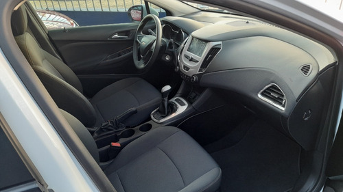 Imagen 10 de 15 de Chevrolet Cruze 2018 Ls 4 Cil 1.4 Turbo Eng $ 53,600