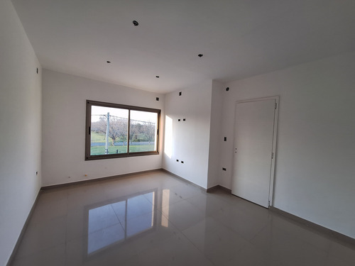 Casa A Estrenar En Venta