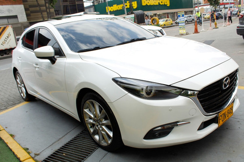 Mazda 3 Sport Grand Tourin