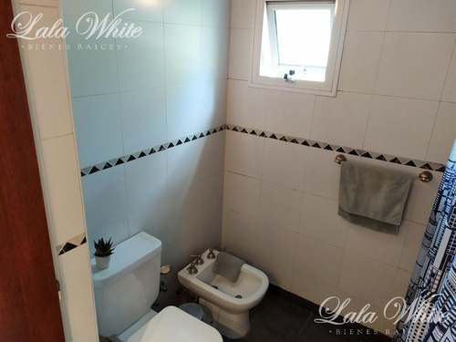 Imagen 10 de 17 de Venta - Casa En El Rodal