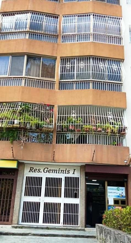 Apartamento La Urbina Calle 4