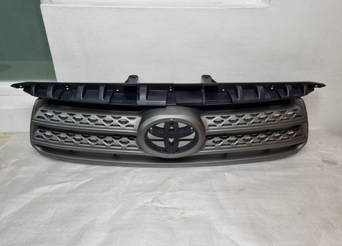 Parrilla Toyota Fortuner 2009 2010 2011 Original